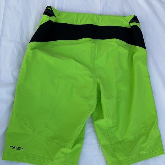 NEW men’s Enduro lime green bike shorts size 38 - Picture 9 of 10